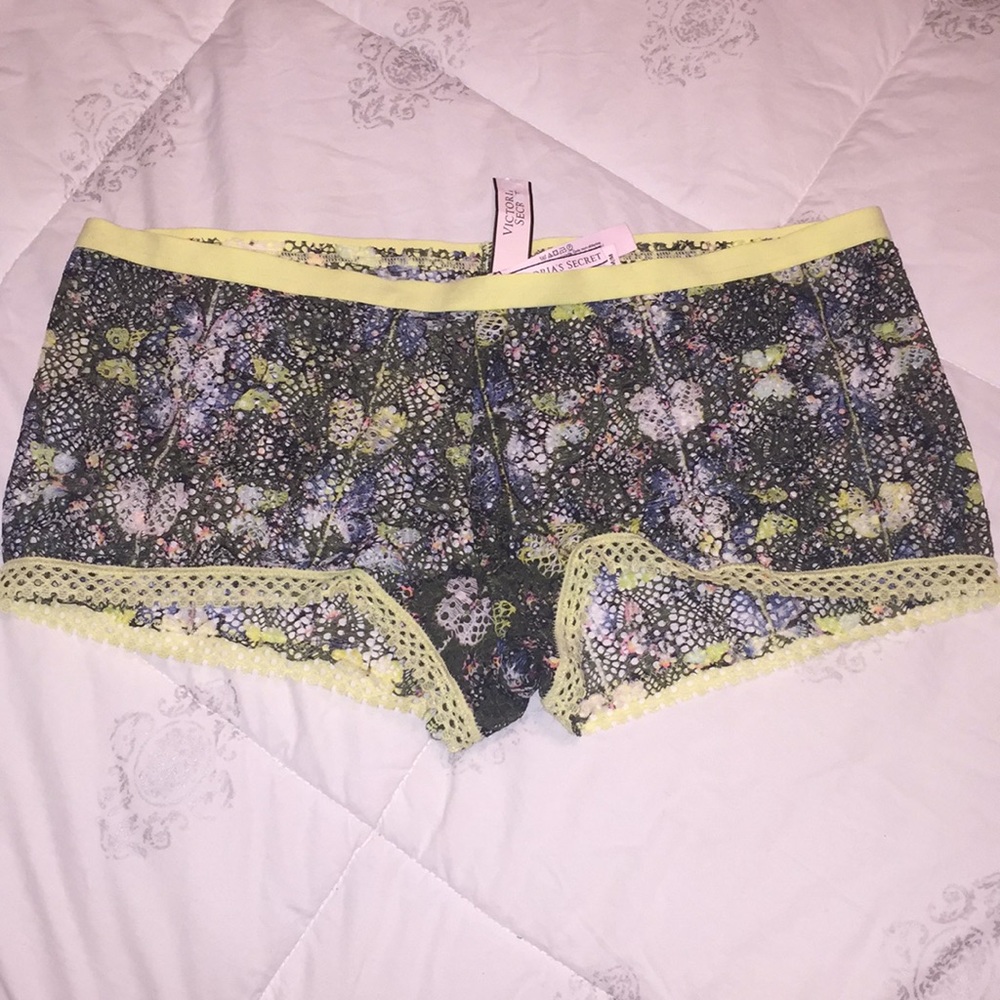 NWT Victoria’s Secret Shortie Mesh panties